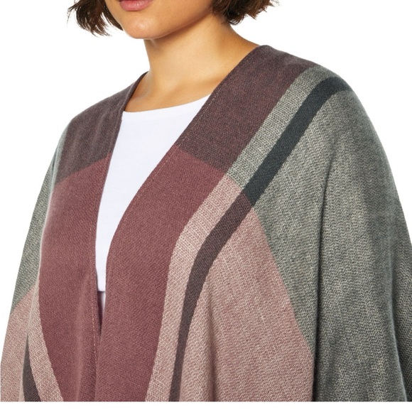 CASHMERE BLEND
WRAP - Picture 4 of 7